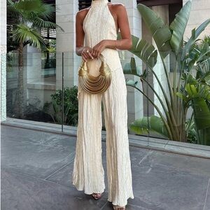 Commense Cream halter top 2-piece pant set